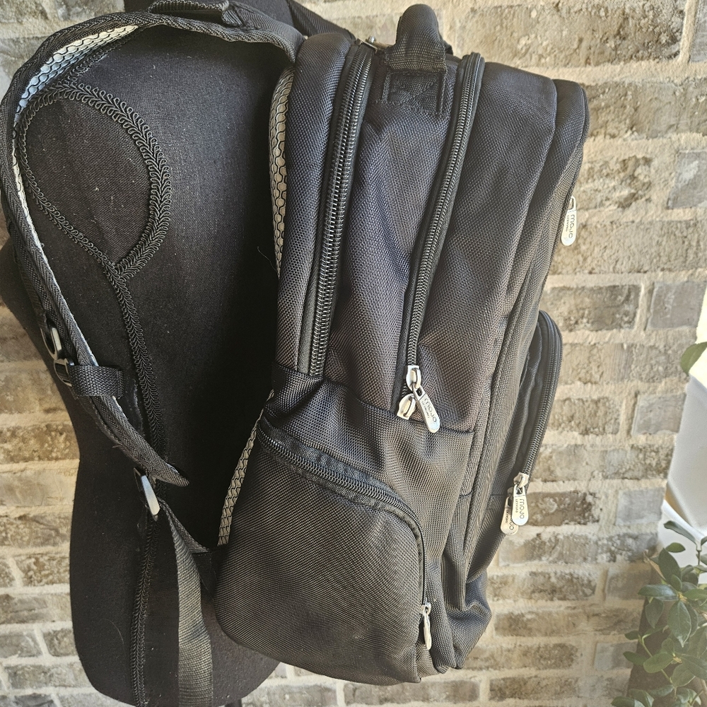 Arkansas Razorback Mojo Officially Licensed Backpack - Picture 5 of 16